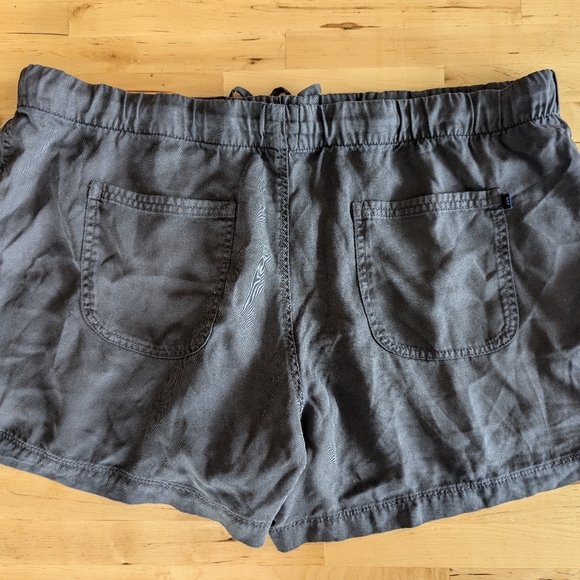 Bundle of gap and nautica XL/XXL shorts - Picture 3 of 13